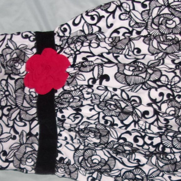 size 8 girls dress white red  black lace Christmas formal medium eight - Picture 4 of 5